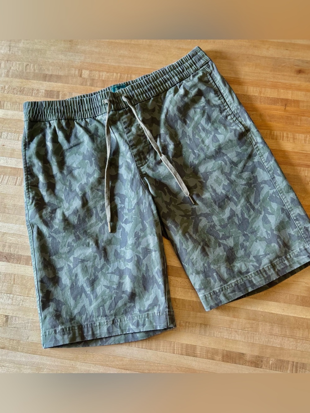 Bixby Nomad Men's Green Camouflage Outdoor Shorts.
